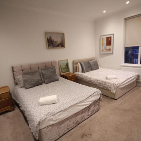 Great West Road Apartments Flat C 런던 외부 사진