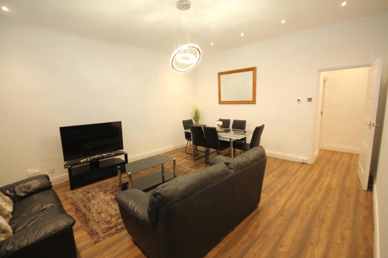 Great West Road Apartments Flat C 런던 외부 사진